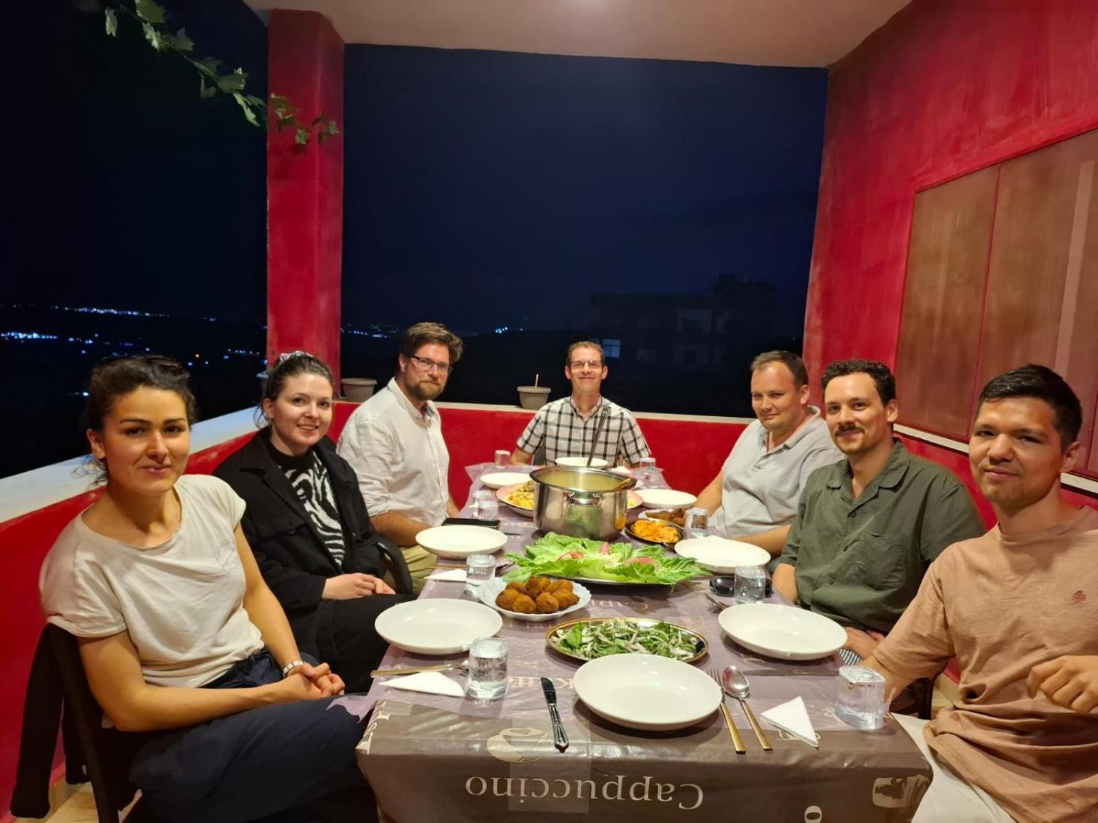 Al-Bustan House& Umm Qais Apartment Umm Qays Bagian luar foto